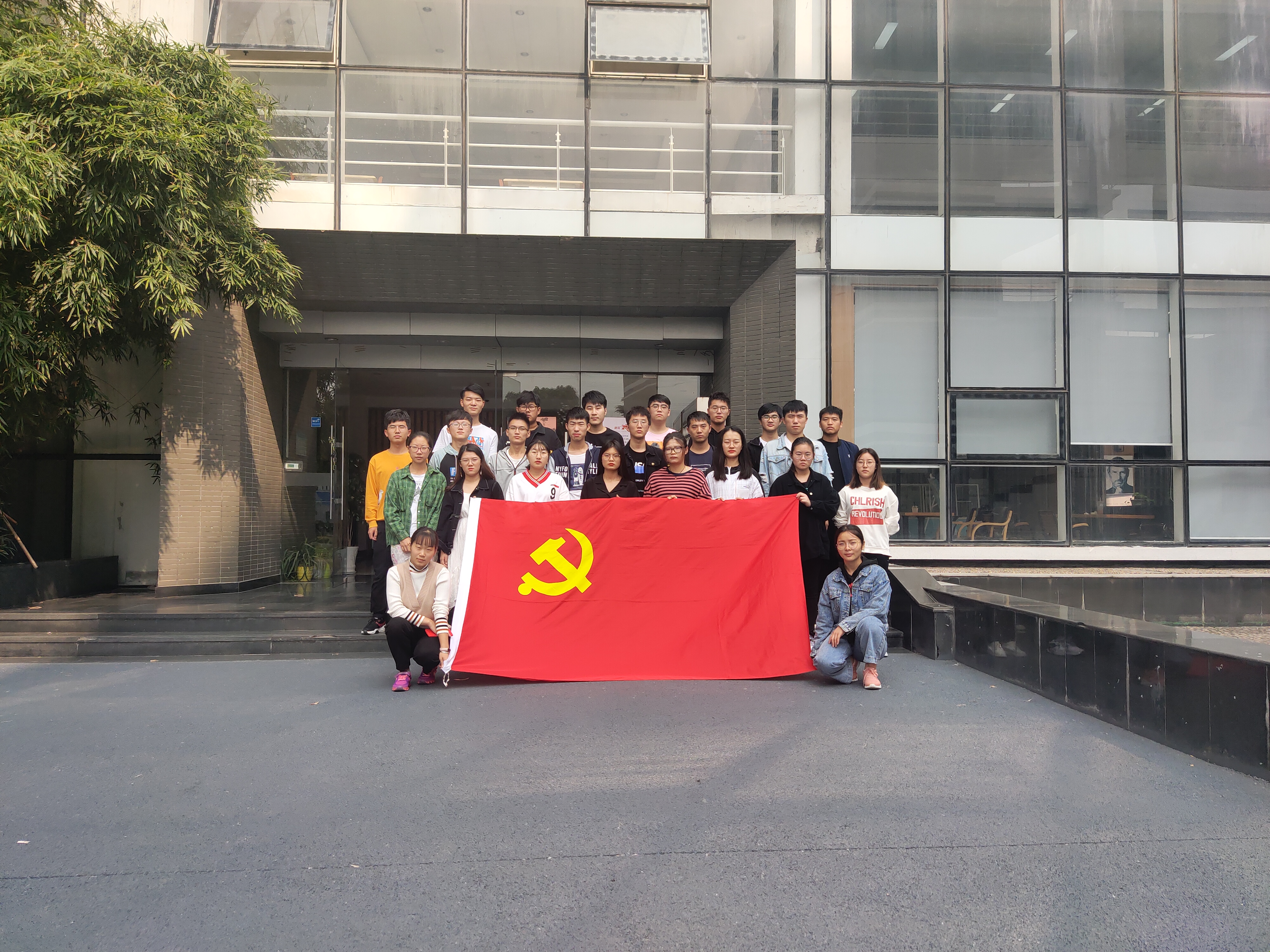 1577427075.jpg 志愿服务活动1.jpg